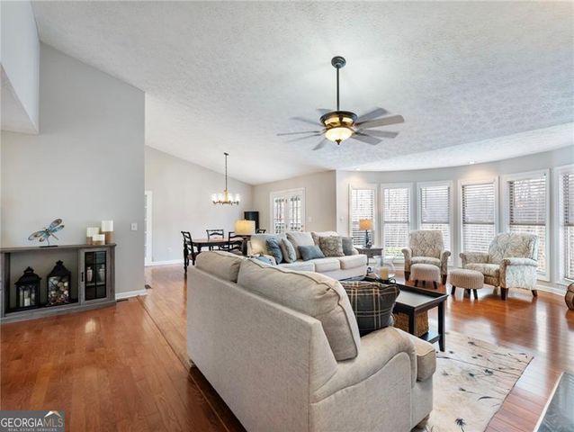 6650 Lake Run Drive, Flowery Branch, GA 30542