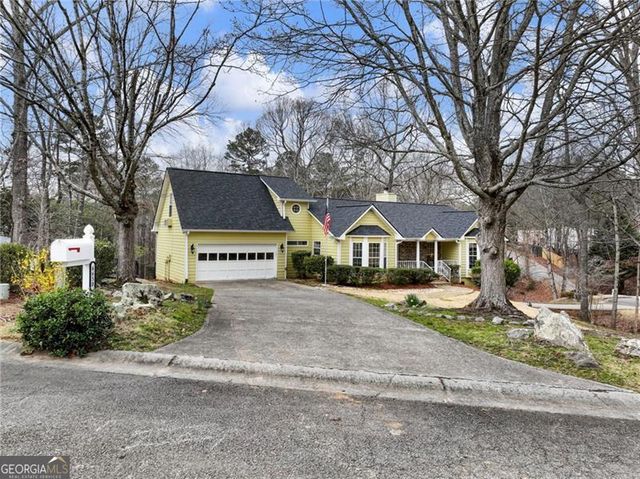 6650 Lake Run Drive, Flowery Branch, GA 30542