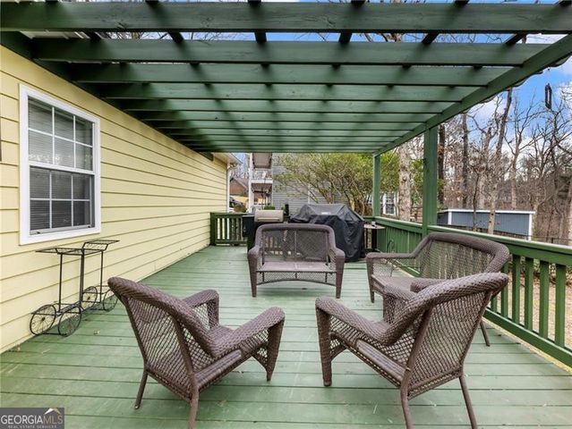 6650 Lake Run Drive, Flowery Branch, GA 30542