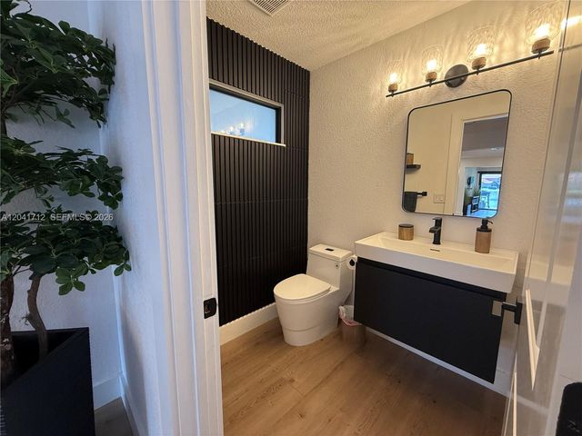 643 Deer Creek North Shore Drive, Deerfield Beach, FL 33442