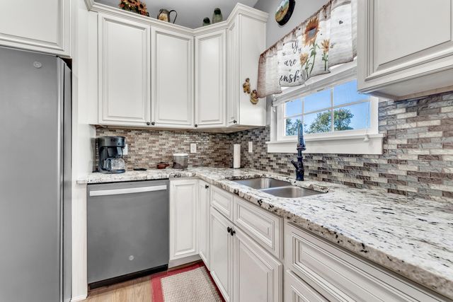 20687 Lawrence 1230, Marionville, MO 65705