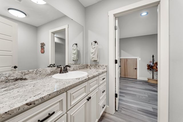 20687 Lawrence 1230, Marionville, MO 65705