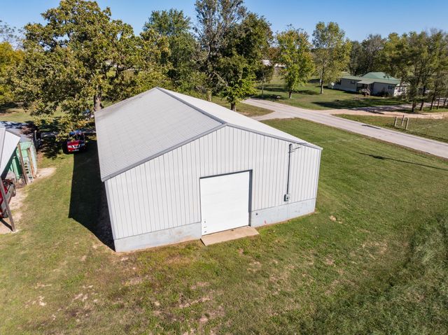 20687 Lawrence 1230, Marionville, MO 65705