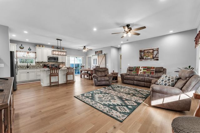 20687 Lawrence 1230, Marionville, MO 65705