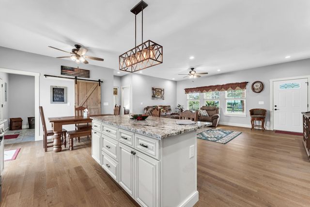 20687 Lawrence 1230, Marionville, MO 65705