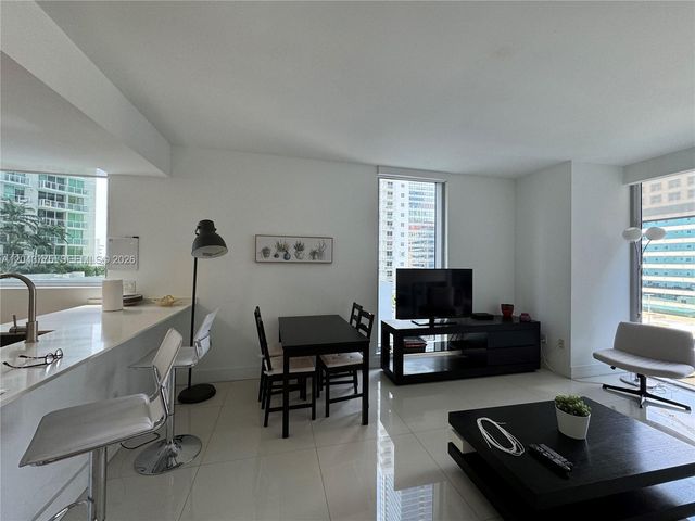 1300 Brickell Bay Drive 901, Miami, FL 33131