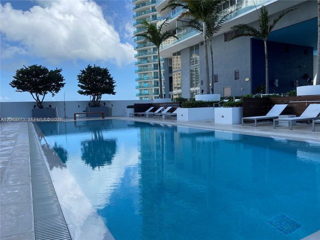1300 Brickell Bay Drive 901, Miami, FL 33131