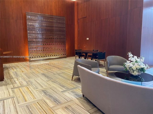 1300 Brickell Bay Drive 901, Miami, FL 33131