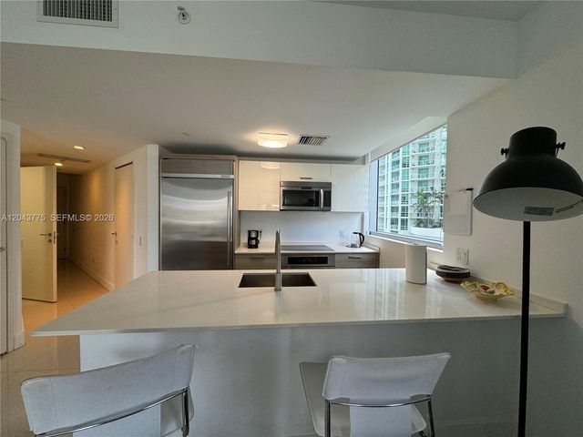 1300 Brickell Bay Drive 901, Miami, FL 33131