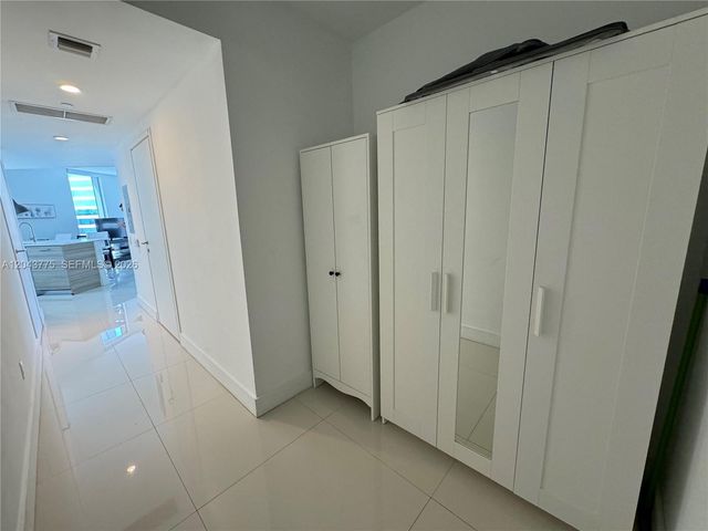 1300 Brickell Bay Drive 901, Miami, FL 33131