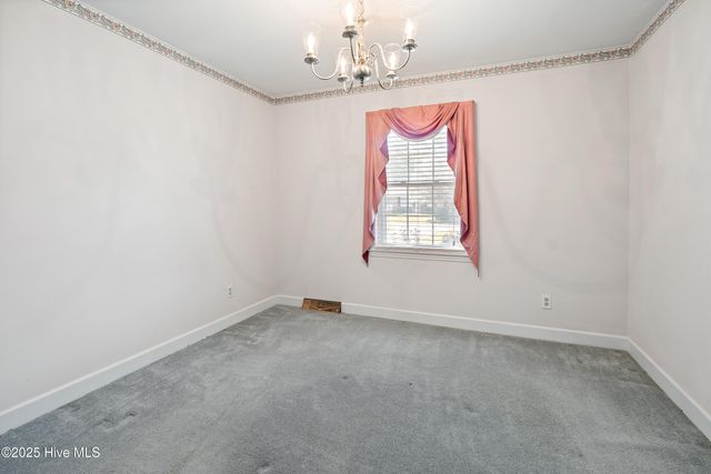 3933 Sweetbriar Road, Wilmington, NC 28403