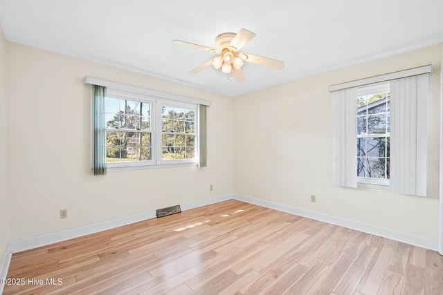 3933 Sweetbriar Road, Wilmington, NC 28403