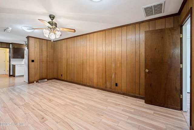 3933 Sweetbriar Road, Wilmington, NC 28403