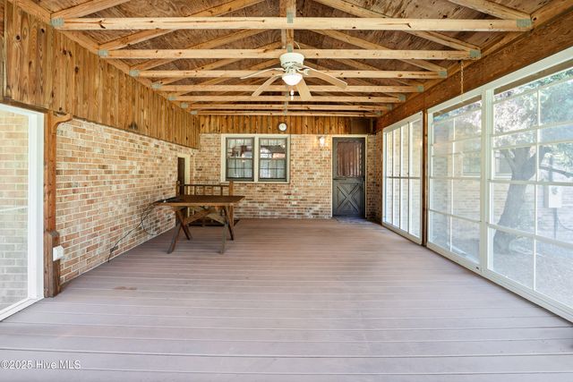 3933 Sweetbriar Road, Wilmington, NC 28403