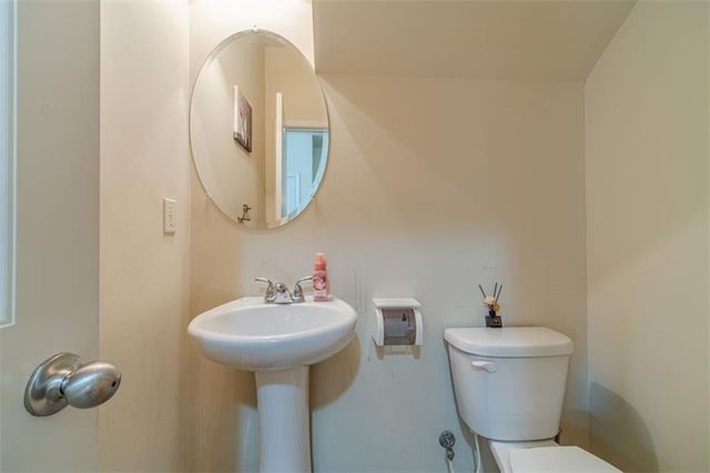 1388 Avington Glen Drive, Lawrenceville, GA 30045