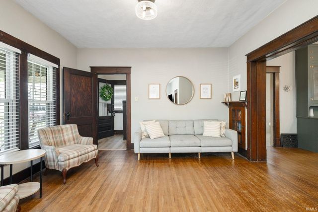224 E Grove Street, Mishawaka, IN 46545