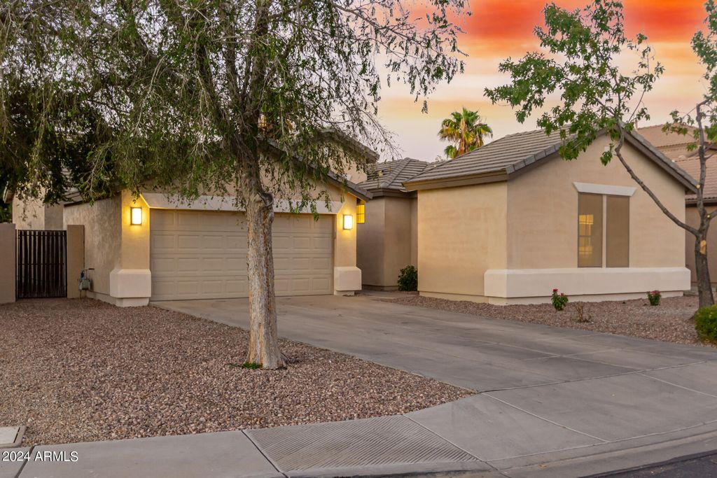 1384 E MORELOS Street, Chandler, AZ 85225 — photo 2