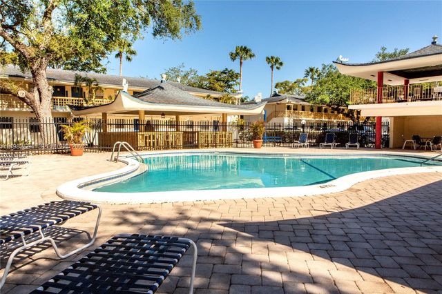 8380 SW 65th Ave Q06, Miami, FL 33143