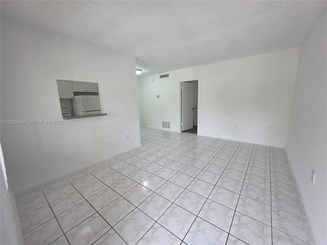 8380 SW 65th Ave Q06, Miami, FL 33143