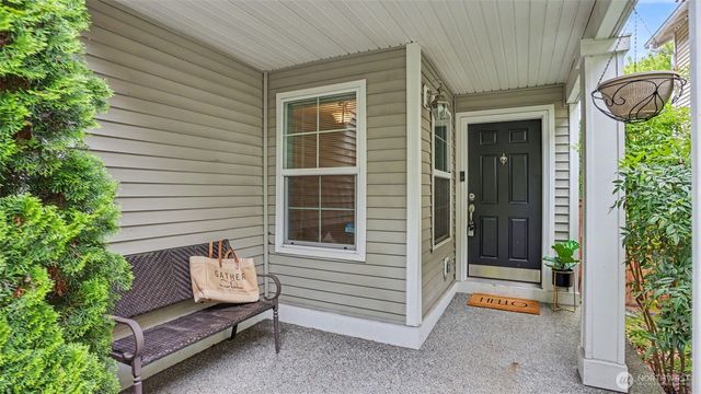 14572 SE 153rd Place, Renton, WA 98058