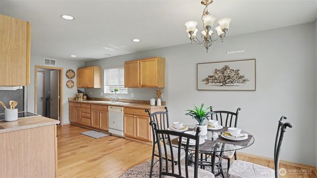 14572 SE 153rd Place, Renton, WA 98058