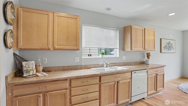 14572 SE 153rd Place, Renton, WA 98058