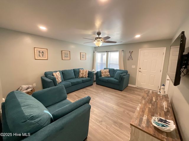 93 Shamrock Drive SW, Sunset Beach, NC 28468