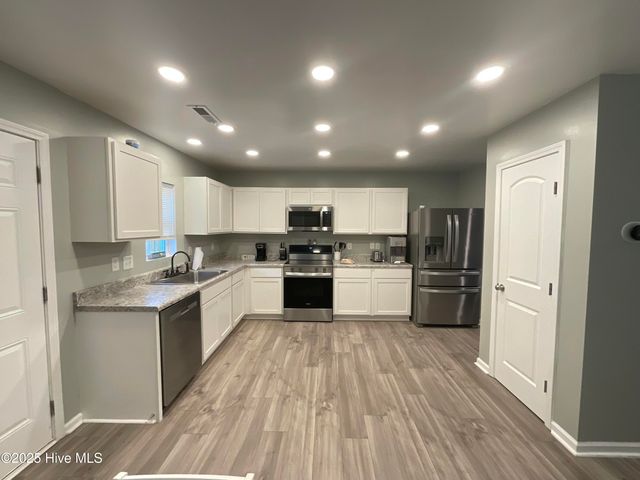 93 Shamrock Drive SW, Sunset Beach, NC 28468