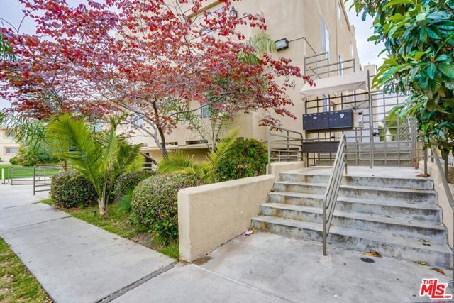 1034 S Shenandoah Street 2, Los Angeles, CA 90035