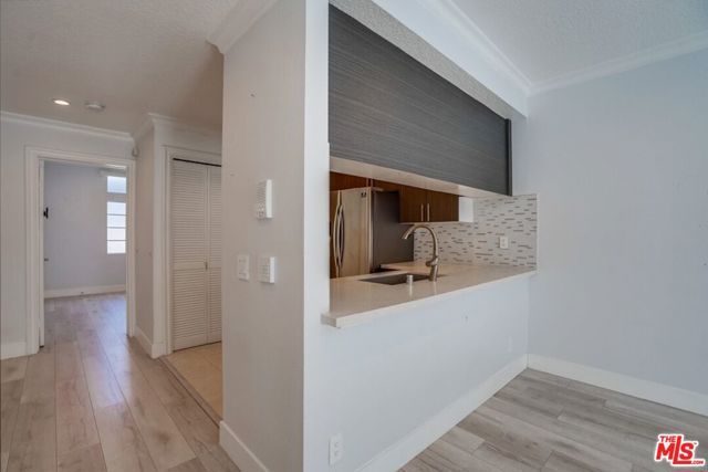 1034 S Shenandoah Street 2, Los Angeles, CA 90035