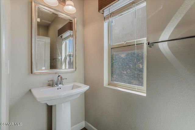 7136 Crimora Avenue, Moorpark, CA 93021