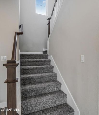 7136 Crimora Avenue, Moorpark, CA 93021