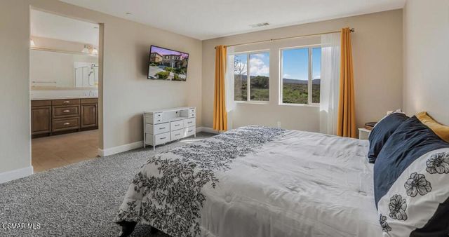 7136 Crimora Avenue, Moorpark, CA 93021