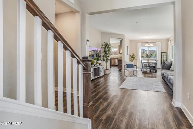 7136 Crimora Avenue, Moorpark, CA 93021