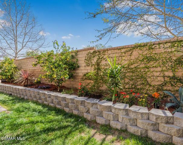 7136 Crimora Avenue, Moorpark, CA 93021