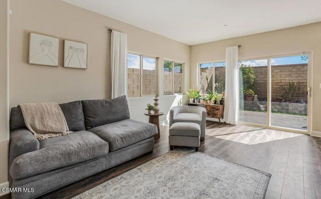 7136 Crimora Avenue, Moorpark, CA 93021