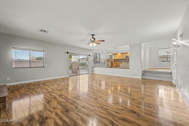 8013 W CROWN KING Road, Phoenix, AZ 85043