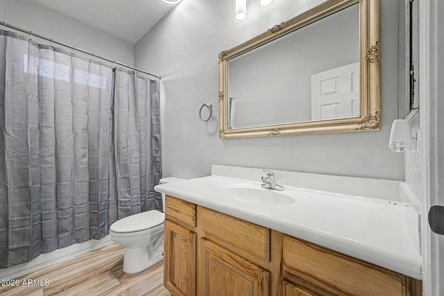 8013 W CROWN KING Road, Phoenix, AZ 85043