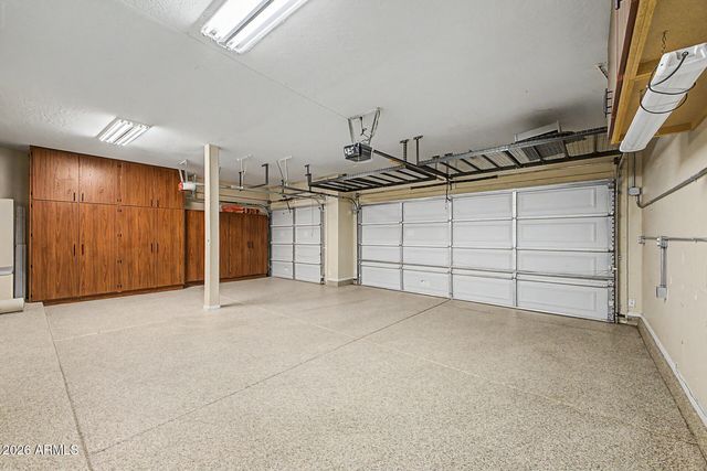 8013 W CROWN KING Road, Phoenix, AZ 85043