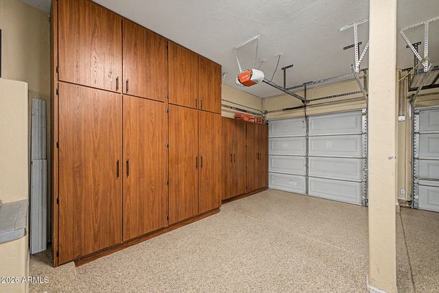 8013 W CROWN KING Road, Phoenix, AZ 85043