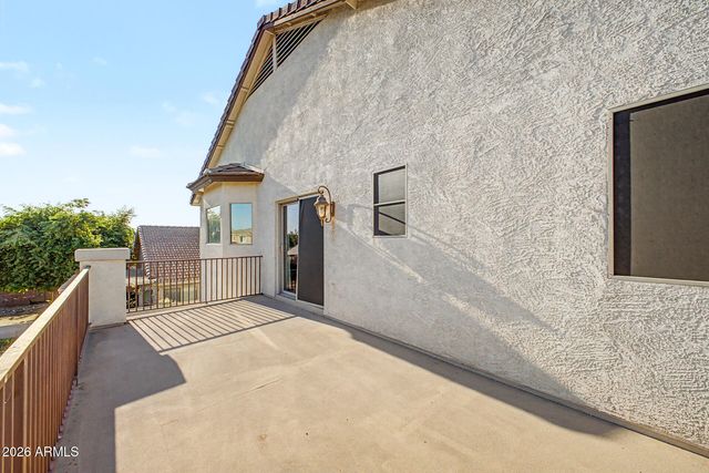 8013 W CROWN KING Road, Phoenix, AZ 85043