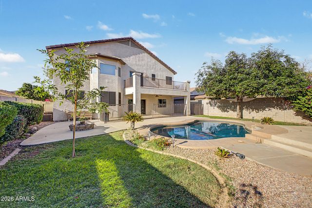 8013 W CROWN KING Road, Phoenix, AZ 85043