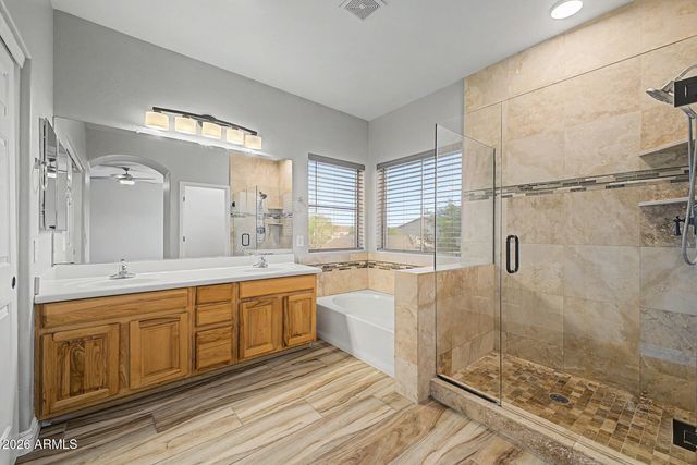 8013 W CROWN KING Road, Phoenix, AZ 85043