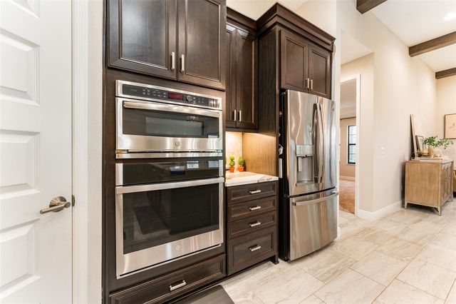 14610 RED CASTLE AVE, Lithia, FL 33547