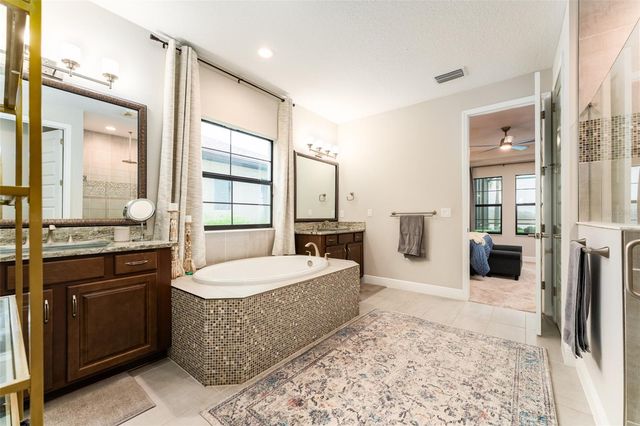14610 RED CASTLE AVE, Lithia, FL 33547