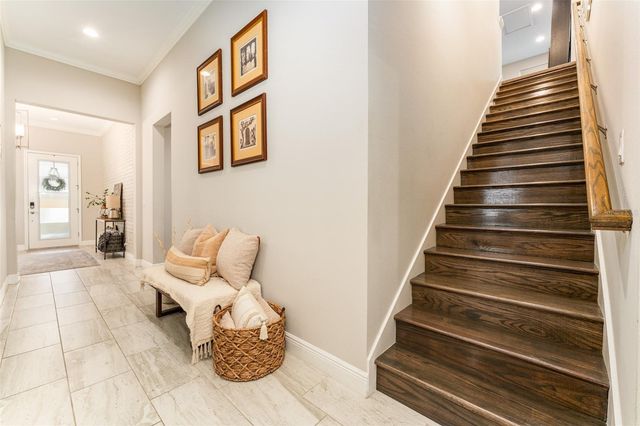 14610 RED CASTLE AVE, Lithia, FL 33547