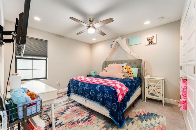 14610 RED CASTLE AVE, Lithia, FL 33547