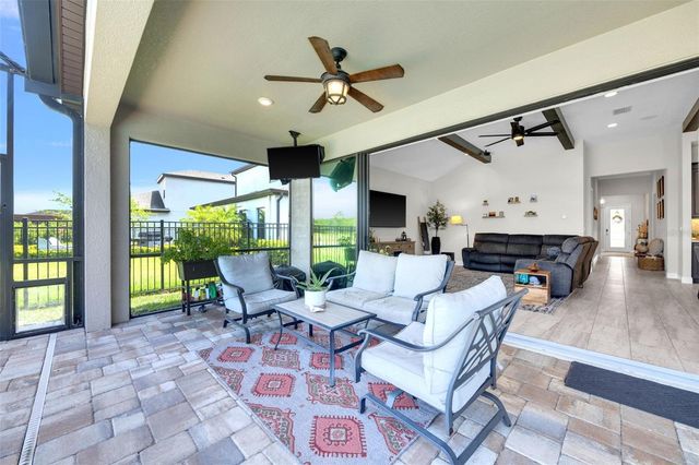14610 RED CASTLE AVE, Lithia, FL 33547