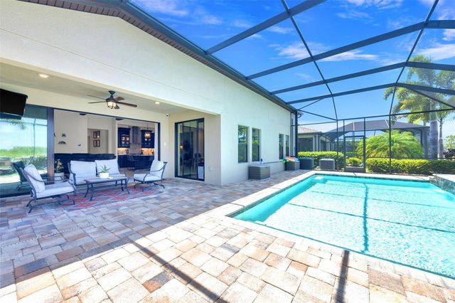 14610 RED CASTLE AVE, Lithia, FL 33547