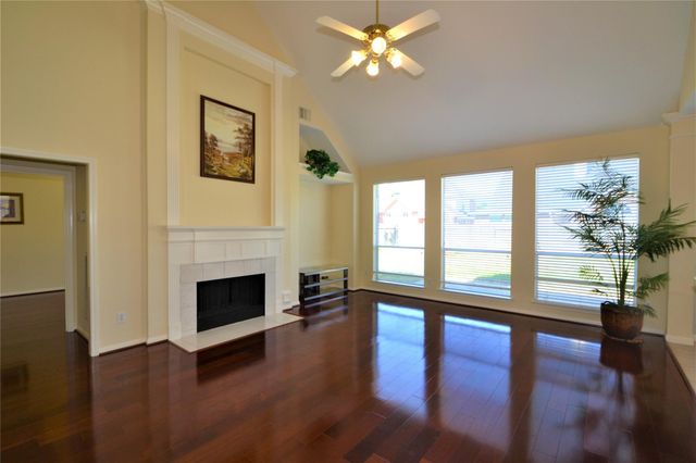 1711 Emma Cove Court, Sugar Land, TX 77479